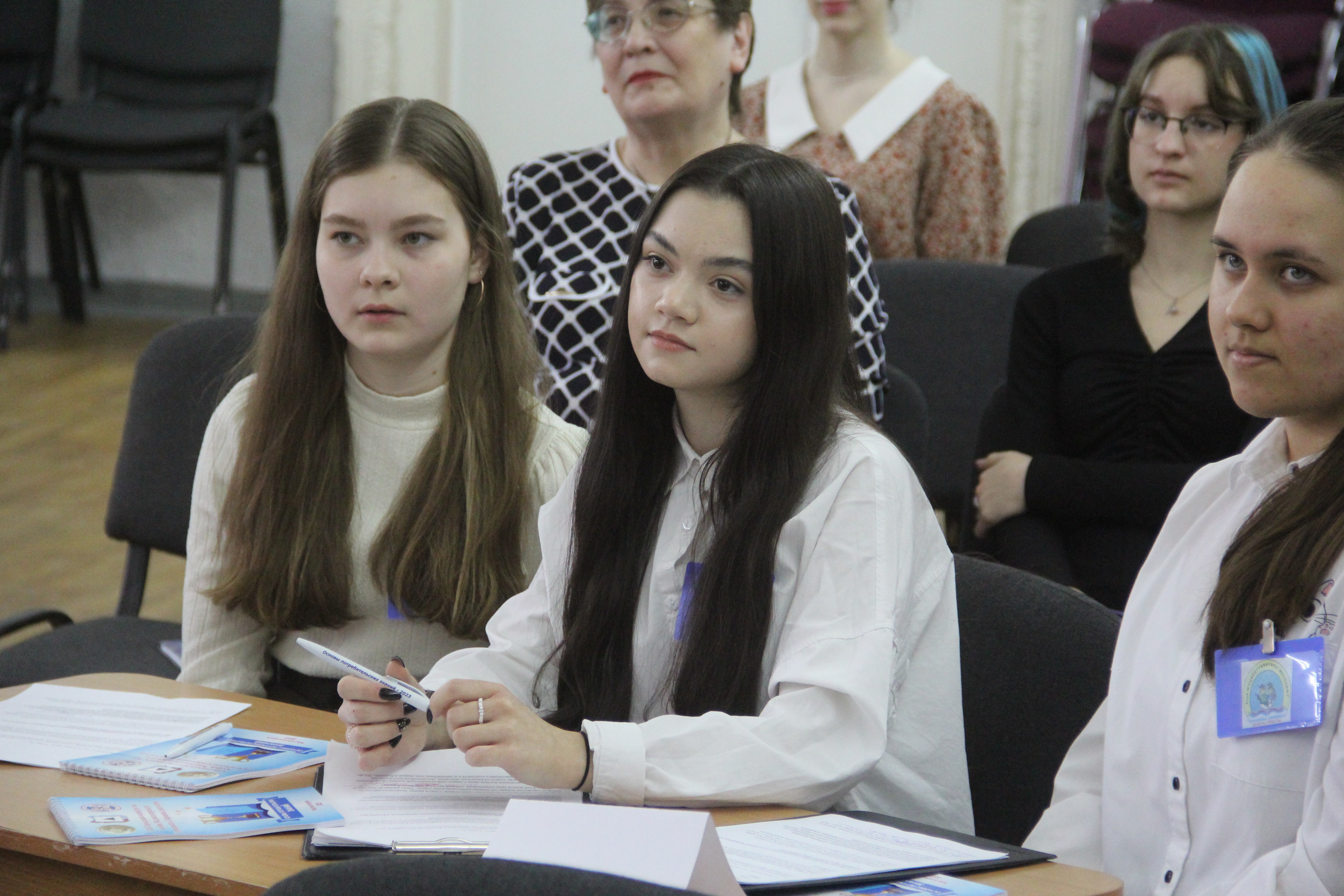 Сколько будет градусов завтра. Учатся ли дети 11 декабря 2023 магнитогорск. 27 градусов. Погода в магнитогорске на 10. Погода в магнитогорске на 14 дней.