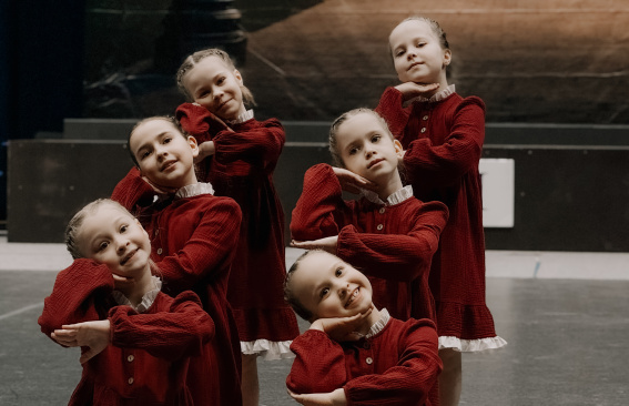 «Улица горящих фонарей»