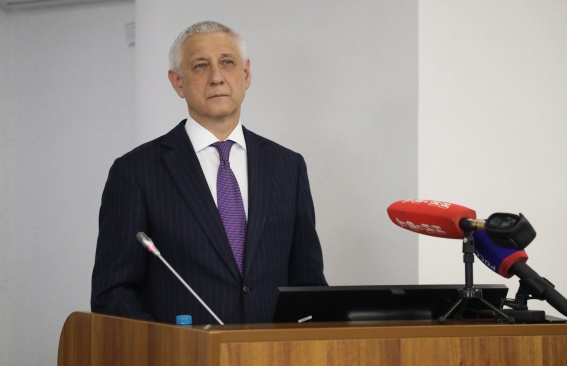 Единогласно