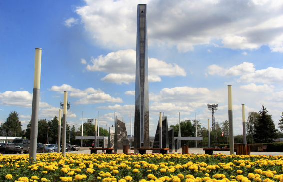 На высоких позициях